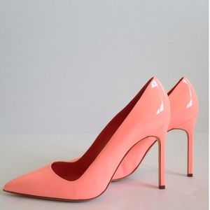 Manolo Blahnik Sorbet Peach Patent-leather Pumps